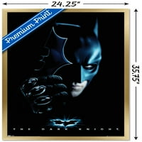 Стрип Филм - Темниот Витез - Бетмен Со Ѕиден Постер На Батаранг, 22.375 34